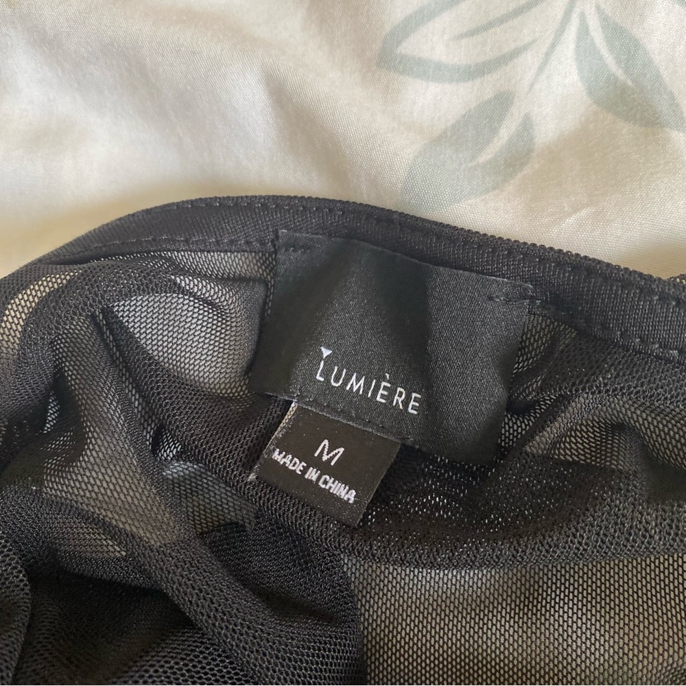 Lumiere Women’s Mesh Tee - Black (Size Medium) - Picture 4 of 6